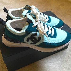 CHANEL women’s sneakers